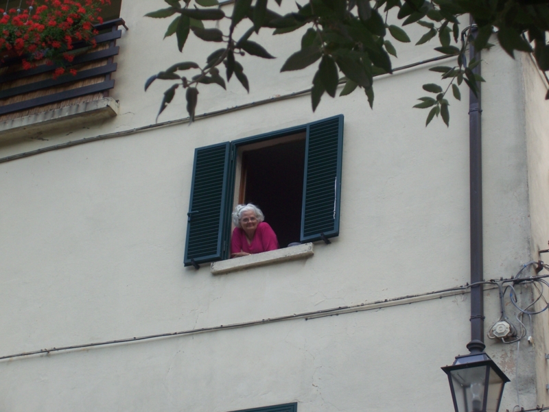  Image name: Persone024.jpg 
 width: 800 pixel 
 height: 601 pixel 
 Size: 312274 bytes 
 Click to enlarge 